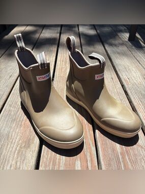 XTRATUF Ankle Rain Boots in Grey/Olive Euro 42